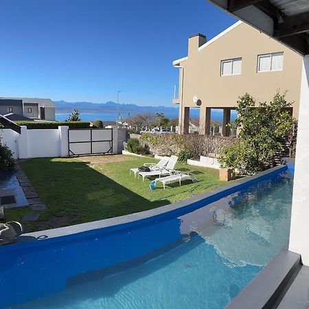De La Fontaine Guest Cottage And Pool View Luxury Suite 普勒滕贝格湾 外观 照片