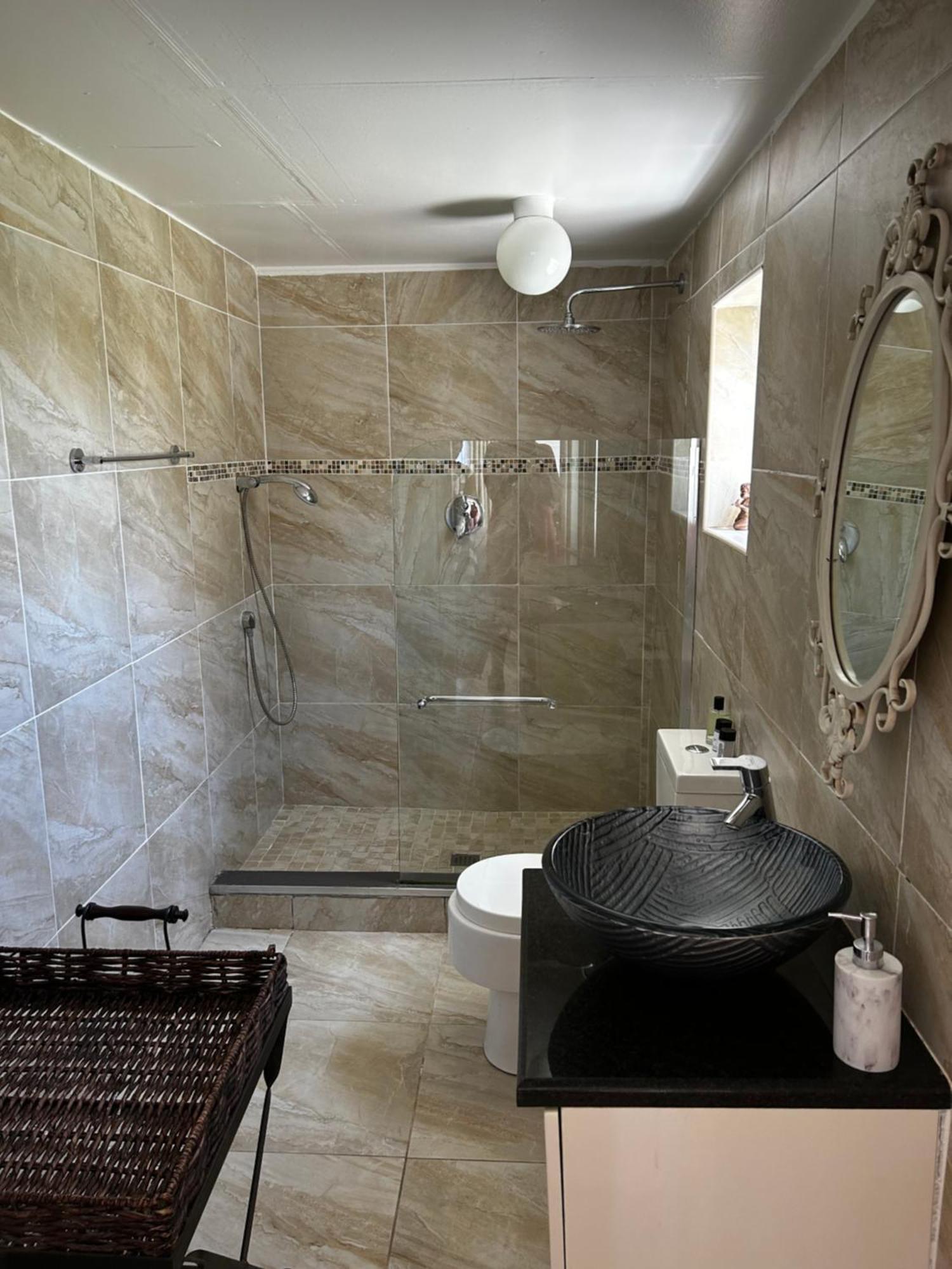 De La Fontaine Guest Cottage And Pool View Luxury Suite 普勒滕贝格湾 外观 照片